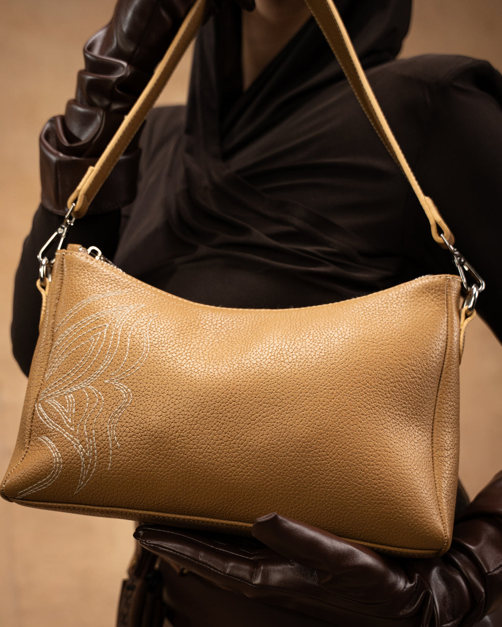 Aria Genuine Leather Camel Bag – Premium Handbag by Zayaeg